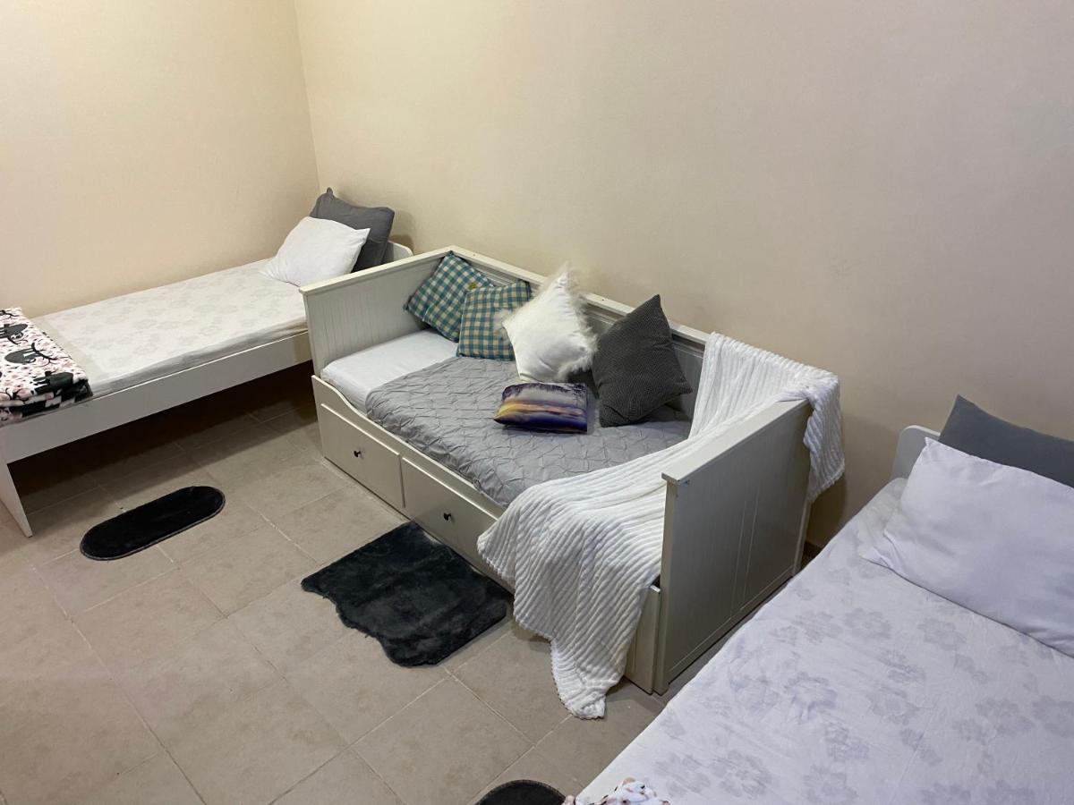 Nash Guest House Females Only Dubai Exterior photo