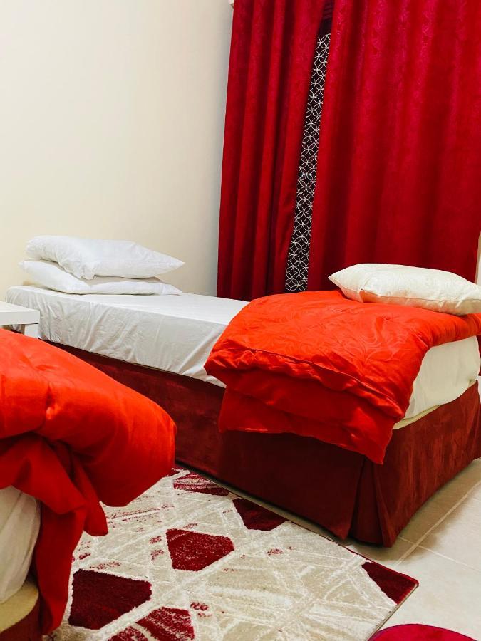 Nash Guest House Females Only Dubai Exterior photo